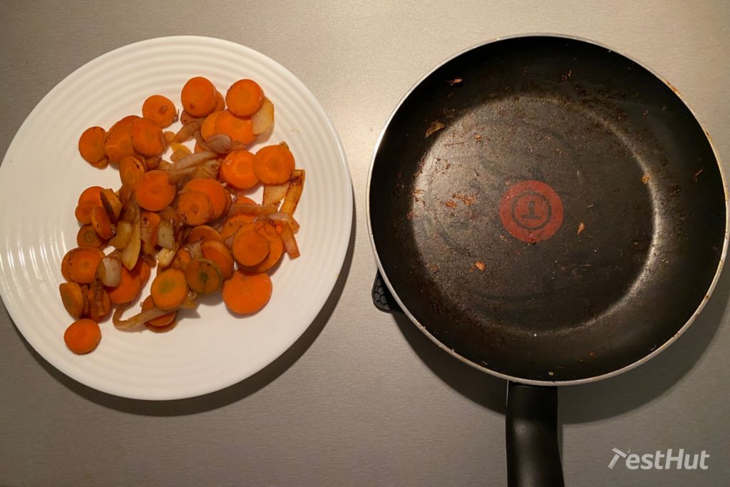 Frying pan Tefal Precision Plus stir fry test