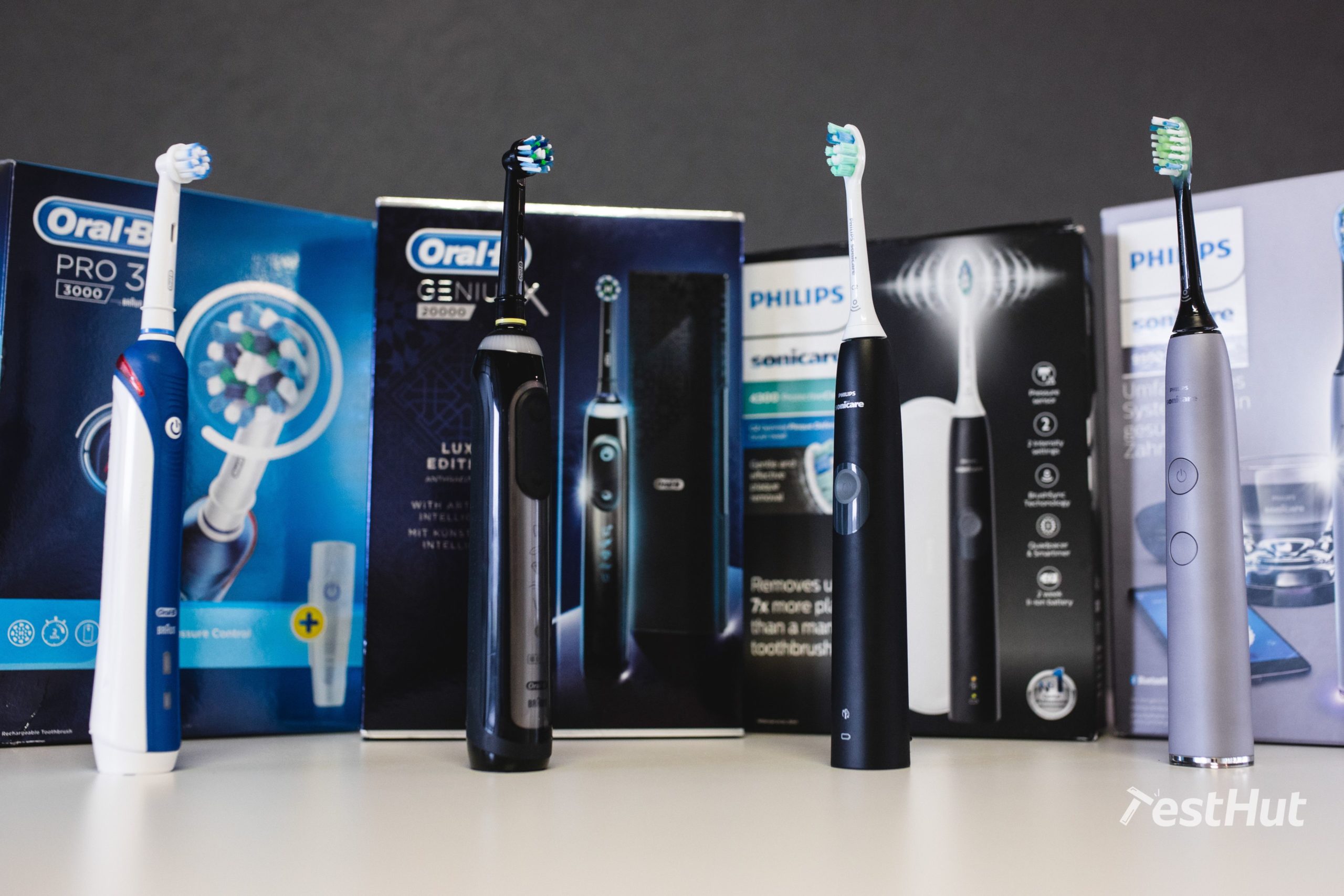 Electric toothbrushes Oral-B vs Sonicare