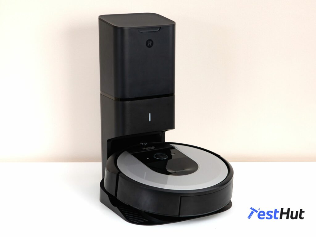 iRobot i7 Roomba with emptying station